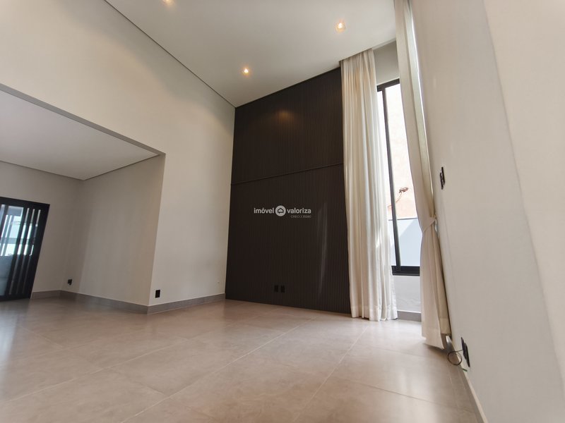 Casa com 3 suítes, gourmet e piscina no Terras Altas  Avaré - 