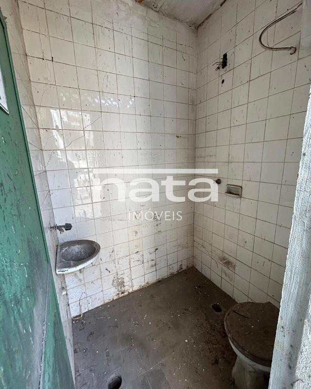 Galpão + apto. 768 m² |Santa Cruz da Serra Rua José Moreira da Silva Duque de Caxias - 