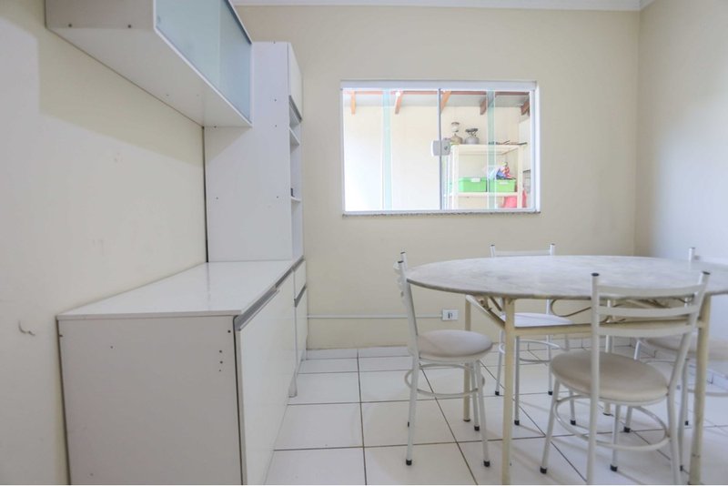 Casa à venda, 99m - 2 Dormitórios, 1 suíte - R$ 280.000 - Jardim Aeroporto - Sorocaba Rua Olímpio Mentone Sorocaba - 