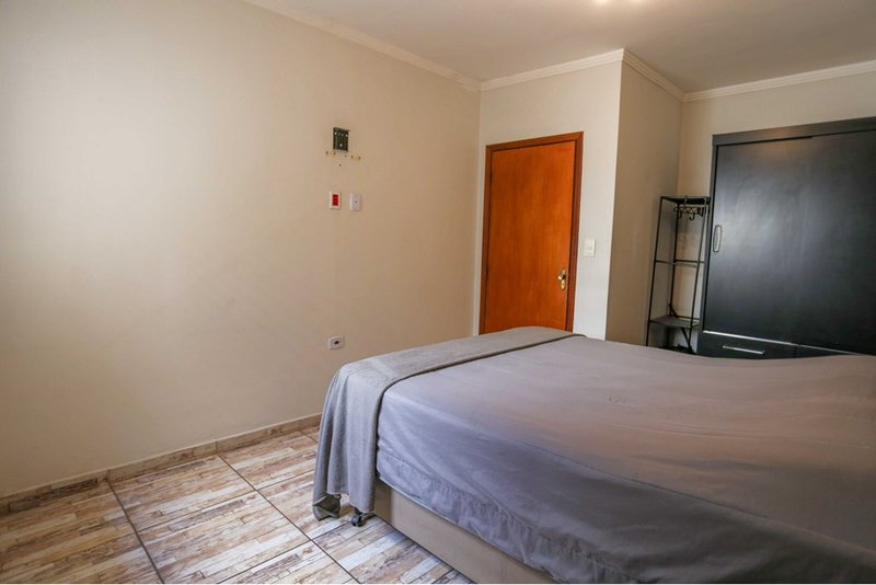 Casa à venda, 99m - 2 Dormitórios, 1 suíte - R$ 280.000 - Jardim Aeroporto - Sorocaba Rua Olímpio Mentone Sorocaba - 