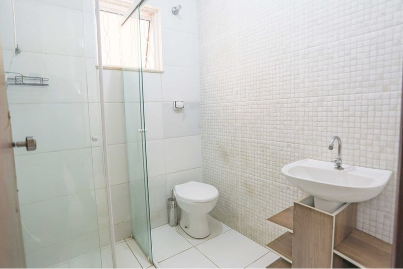 Casa à venda, 99m - 2 Dormitórios, 1 suíte - R$ 280.000 - Jardim Aeroporto - Sorocaba Rua Olímpio Mentone Sorocaba - 