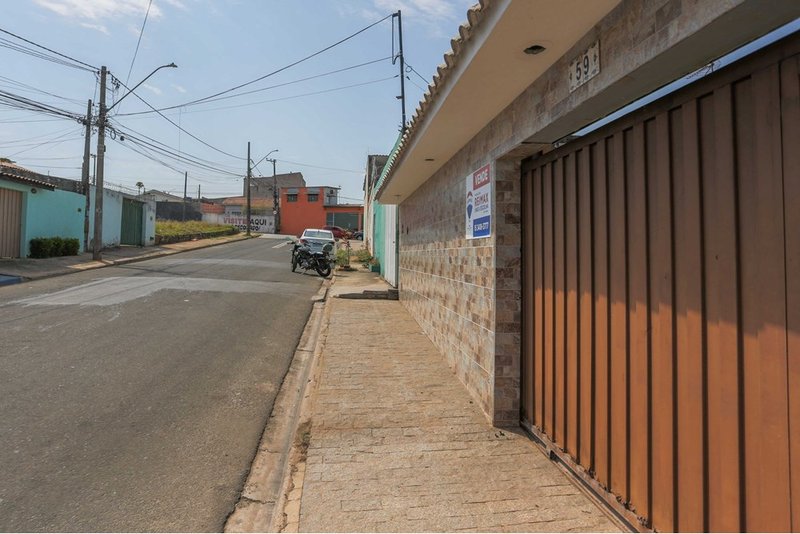 Casa à venda, 99m - 2 Dormitórios, 1 suíte - R$ 280.000 - Jardim Aeroporto - Sorocaba Rua Olímpio Mentone Sorocaba - 