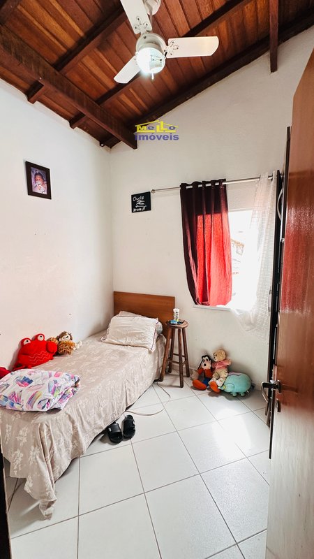 Casa central bem localizada em vila de pescadores Rua Hilarião Crisólogo de Mattos São Sebastião - 