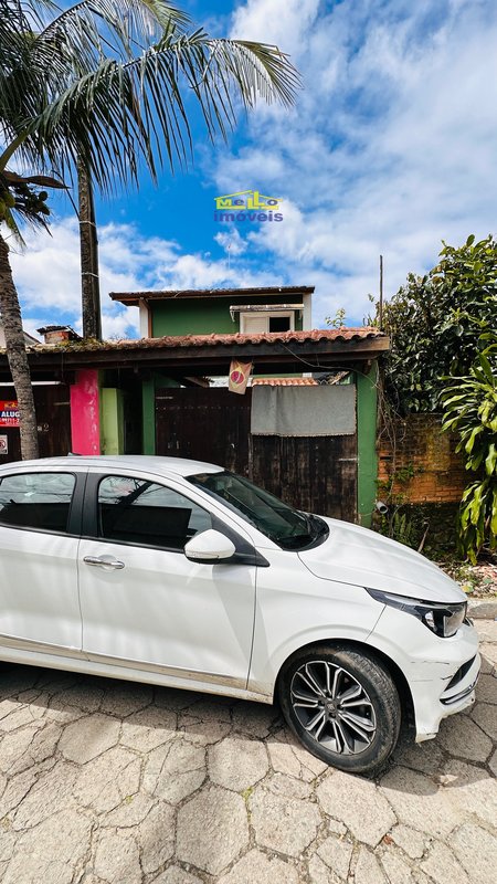 Casa central bem localizada em vila de pescadores Rua Hilarião Crisólogo de Mattos São Sebastião - 