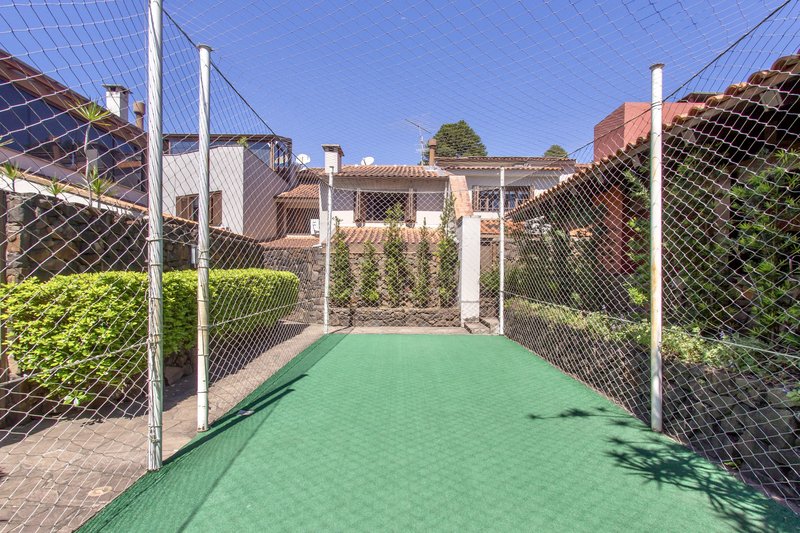 R$ 1.250.000 - ÓTIMA CASA EM CONDOMÍNIO - 190M2 - 3 DORM - SUÍTE - 2 VAGAS - INFRA Rua General Nestor Silva Soares Porto Alegre - 