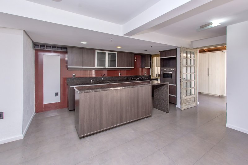 R$ 1.250.000 - ÓTIMA CASA EM CONDOMÍNIO - 190M2 - 3 DORM - SUÍTE - 2 VAGAS - INFRA Rua General Nestor Silva Soares Porto Alegre - 