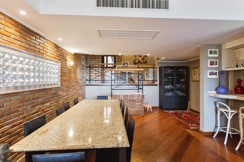 R$ 2.100.000 - EXCELENTE CASA - 375M2 - 3 DORM - SUÍTE - PISCINA - VISTA - 6 VAGAS Rua Cariri Porto Alegre - 