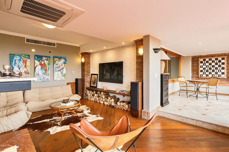 R$ 2.100.000 - EXCELENTE CASA - 375M2 - 3 DORM - SUÍTE - PISCINA - VISTA - 6 VAGAS Rua Cariri Porto Alegre - 