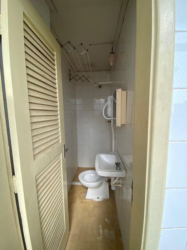 APARTAMENTO 3 QUARTOS SUÍTE DEPENDÊNCIA COMPLETA GARAGEM À VENDA NA BARRA! Rua Marquês de Caravelas Salvador - 