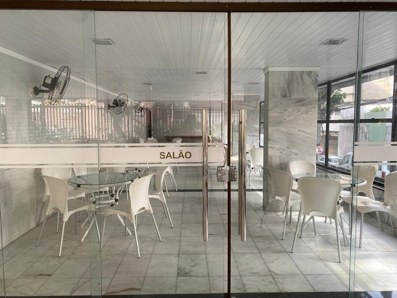 APARTAMENTO 3 QUARTOS SUÍTE DEPENDÊNCIA COMPLETA GARAGEM À VENDA NA BARRA! Rua Marquês de Caravelas Salvador - 
