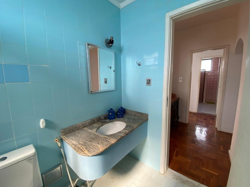 APARTAMENTO 3 QUARTOS SUÍTE DEPENDÊNCIA COMPLETA GARAGEM À VENDA NA BARRA! Rua Marquês de Caravelas Salvador - 