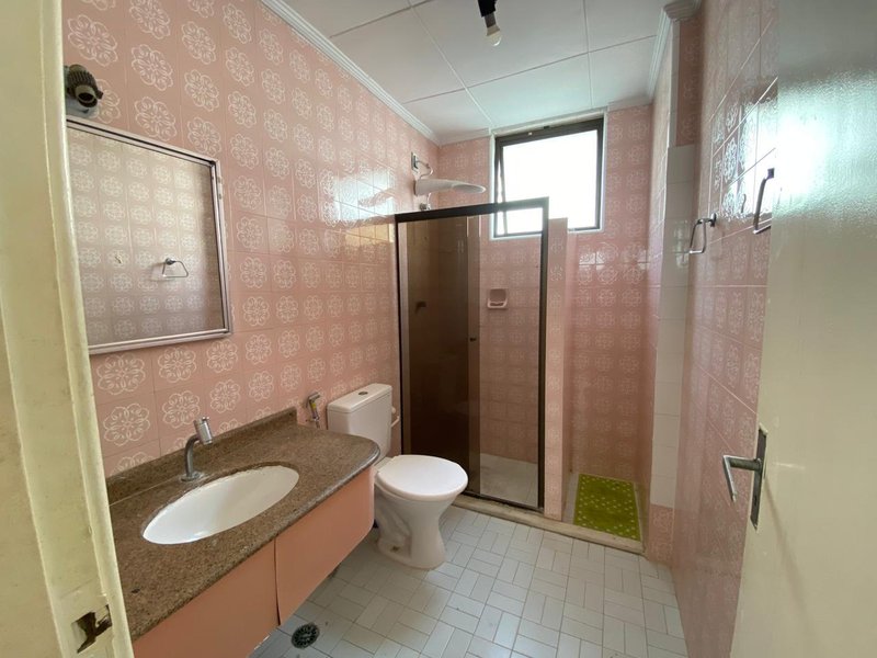 APARTAMENTO 3 QUARTOS SUÍTE DEPENDÊNCIA COMPLETA GARAGEM À VENDA NA BARRA! Rua Marquês de Caravelas Salvador - 