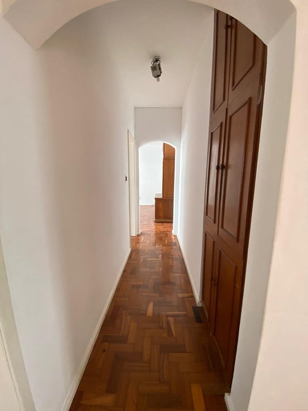 APARTAMENTO 3 QUARTOS SUÍTE DEPENDÊNCIA COMPLETA GARAGEM À VENDA NA BARRA! Rua Marquês de Caravelas Salvador - 