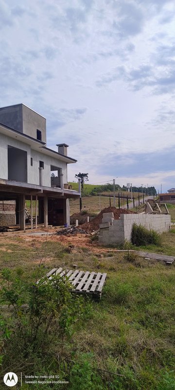 ✔️ Bel&iacute;ssima casa no centro de Presidente Lucena  Presidente Lucena - 