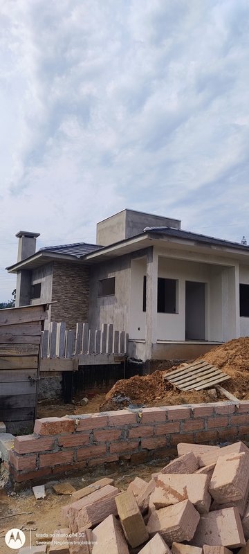 ✔️ Bel&iacute;ssima casa no centro de Presidente Lucena  Presidente Lucena - 