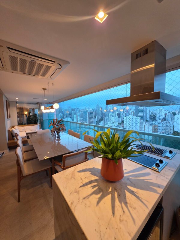 APARTAMENTO 4 SUÍTES VARANDA LAVABO PISCINA ACADEMIA 3 GARAGEM À VENDA MORRO IPIRANGA Rua Cândido Portinari Salvador - 