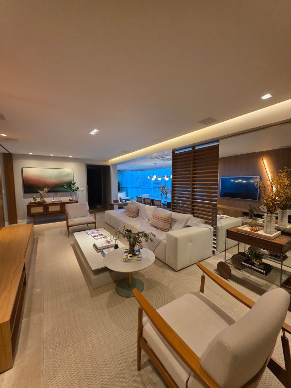 APARTAMENTO 4 SUÍTES VARANDA LAVABO PISCINA ACADEMIA 3 GARAGEM À VENDA MORRO IPIRANGA Rua Cândido Portinari Salvador - 