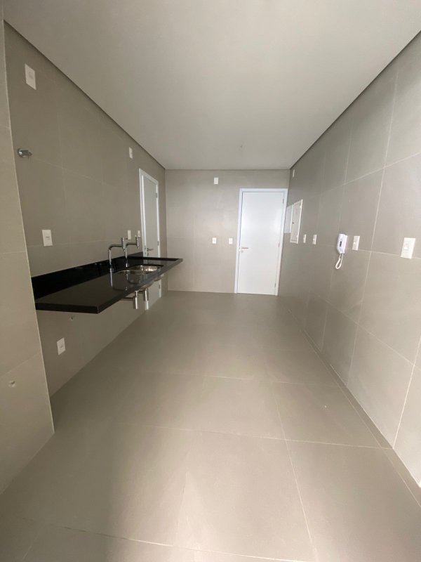 APARTAMENTO 4 QUARTOS Á VENDA NO MORRO DO IPIRANGA VISTA MAR DUAS VARANDAS! R. José Panceti Salvador - 