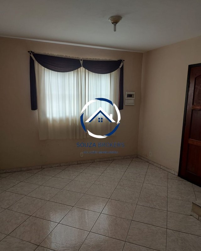 Ótimo sobrado de 197m² no Parque Capuava em Santo André  Santo André - 