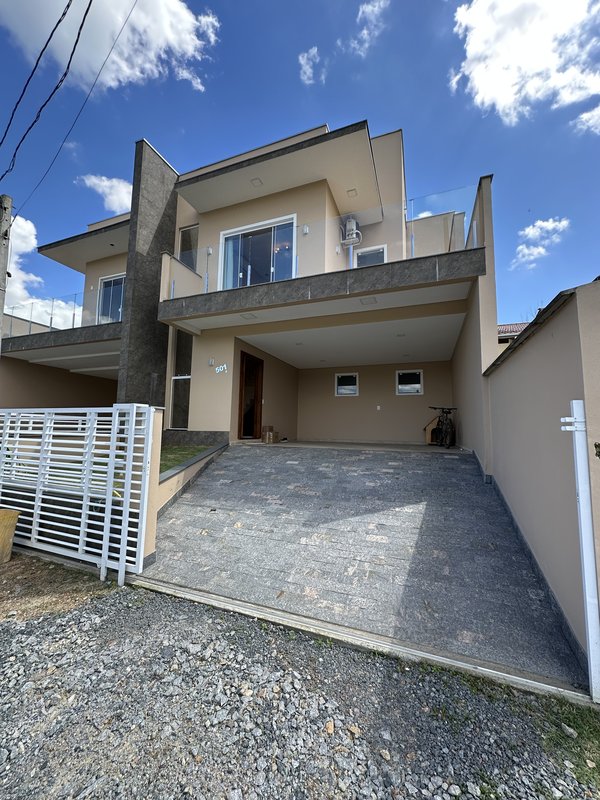 Sobrado  RIO DOS CEDROS - 