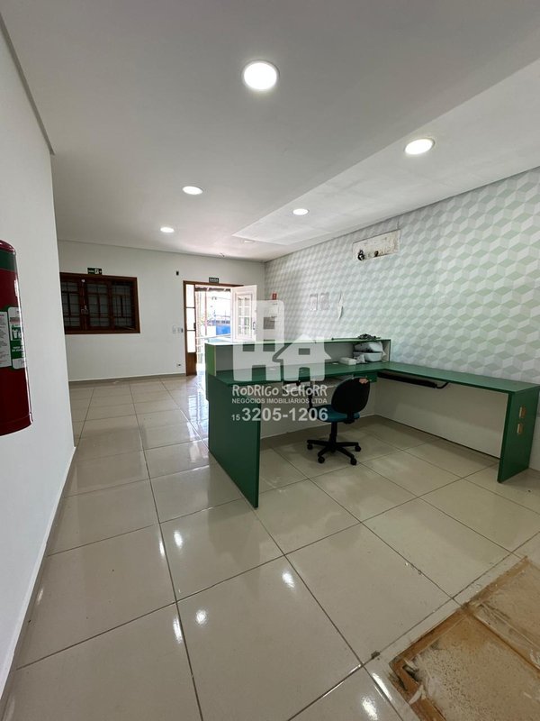 🏢 Espaço Comercial Urbano para Locação – Centro de Iperó/SP  Ipero - 