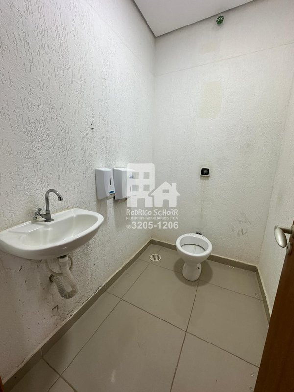 🏢 Espaço Comercial Urbano para Locação – Centro de Iperó/SP  Ipero - 