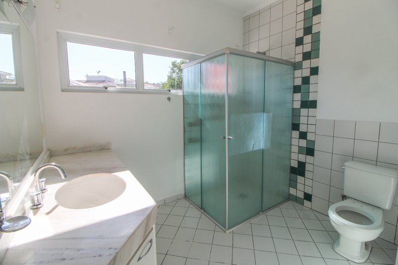 Casa com 4 quartos à venda, 433 m² por R$ 1.500.000 - Condomínio Saint Claire - Sorocaba Rua Amélio Mascella Sorocaba - 