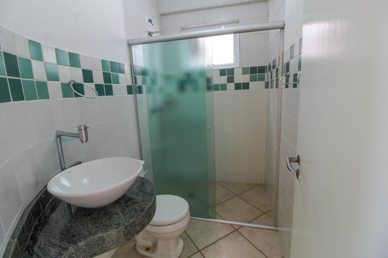 Casa com 4 quartos à venda, 433 m² por R$ 1.500.000 - Condomínio Saint Claire - Sorocaba Rua Amélio Mascella Sorocaba - 