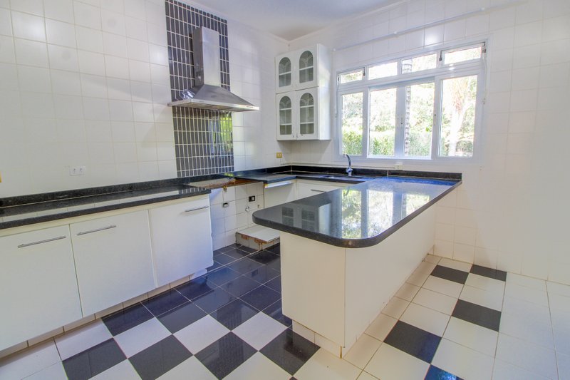 Casa com 4 quartos à venda, 433 m² por R$ 1.500.000 - Condomínio Saint Claire - Sorocaba Rua Amélio Mascella Sorocaba - 