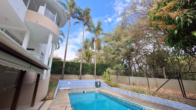 Casa com 4 quartos à venda, 433 m² por R$ 1.500.000 - Condomínio Saint Claire - Sorocaba Rua Amélio Mascella Sorocaba - 