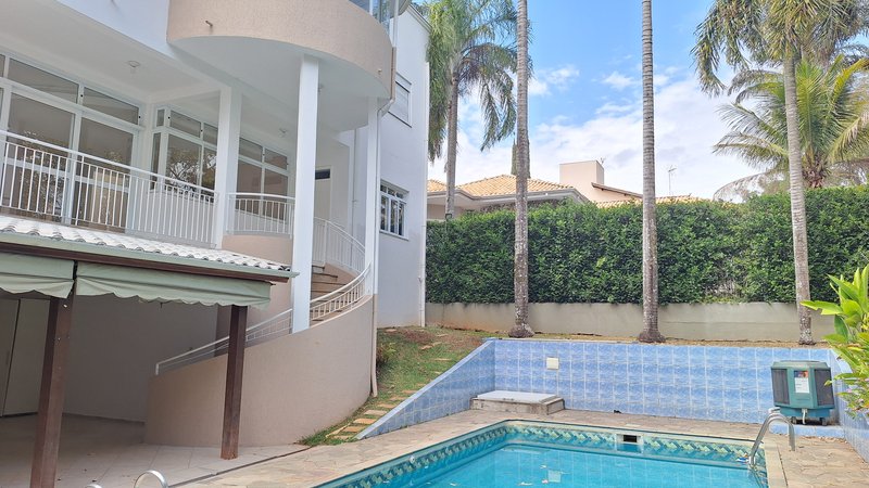 Casa com 4 quartos à venda, 433 m² por R$ 1.500.000 - Condomínio Saint Claire - Sorocaba Rua Amélio Mascella Sorocaba - 