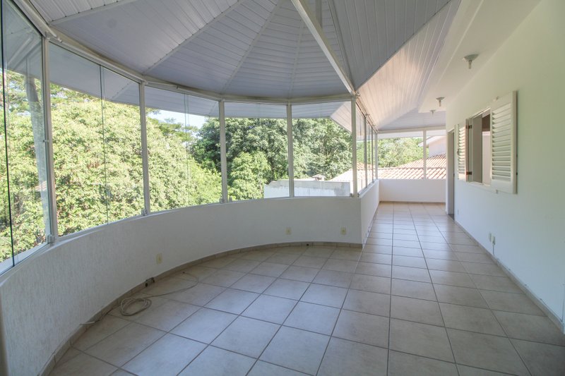 Casa com 4 quartos à venda, 433 m² por R$ 1.500.000 - Condomínio Saint Claire - Sorocaba Rua Amélio Mascella Sorocaba - 