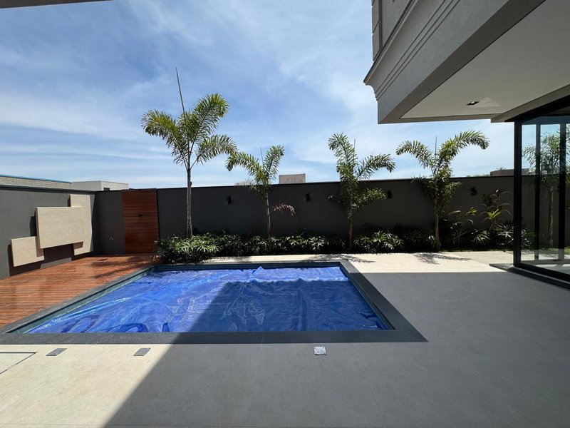 CASA NEOCLÁSSICA COM AUTOMAÇÃO À VENDA NO ARBORAIS, REGIÃO DO ALPHAVILLE, CAMPINAS-SP Avenida Marcelo Fiolo Pupo de Campos Ferreira Campinas - 