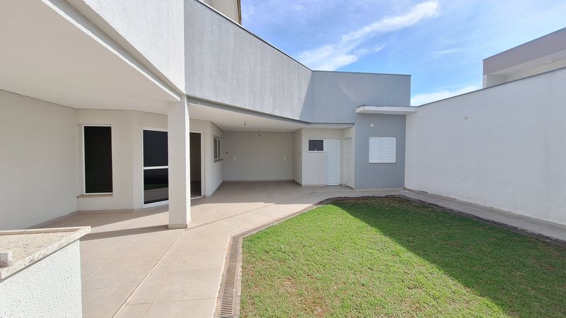 Casa à venda, 243m - 4 Dorm. 2 Suites - R$ 950.000 - Cond. Golden Park Residence - Sorocab Rua Maria Ignes Marins Daemon Sorocaba - 