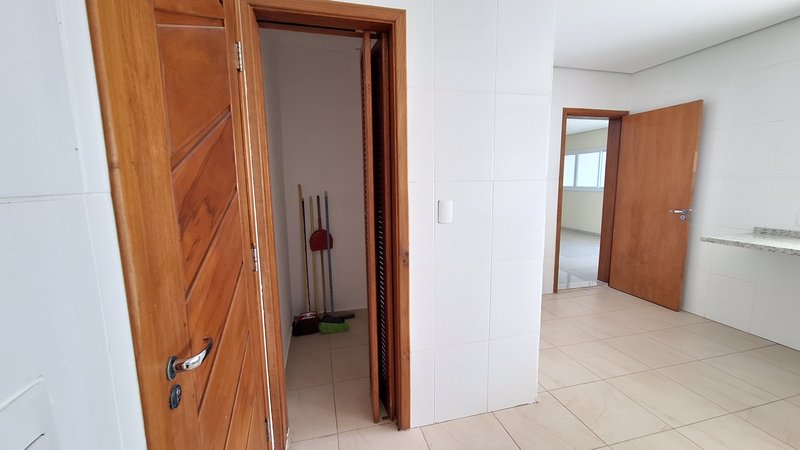 Casa à venda, 243m - 4 Dorm. 2 Suites - R$ 950.000 - Cond. Golden Park Residence - Sorocab Rua Maria Ignes Marins Daemon Sorocaba - 