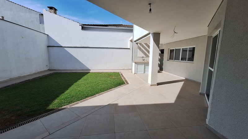 Casa à venda, 243m - 4 Dorm. 2 Suites - R$ 950.000 - Cond. Golden Park Residence - Sorocab Rua Maria Ignes Marins Daemon Sorocaba - 