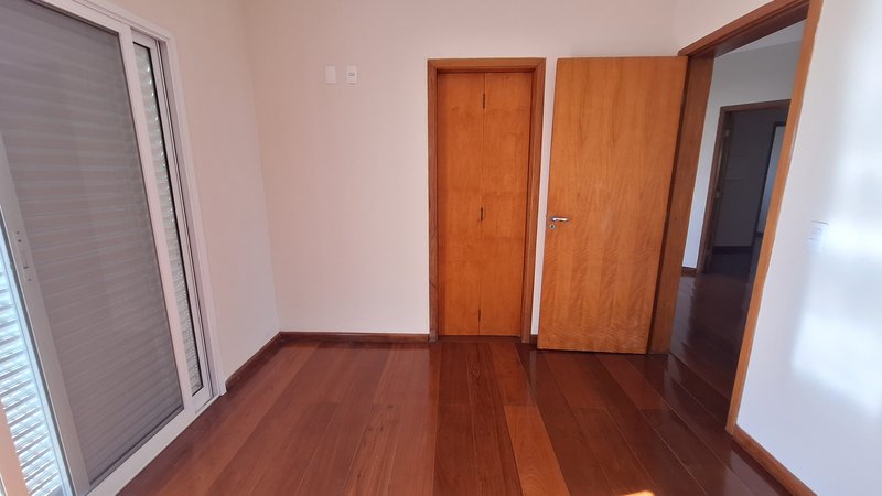 Casa à venda, 243m - 4 Dorm. 2 Suites - R$ 950.000 - Cond. Golden Park Residence - Sorocab Rua Maria Ignes Marins Daemon Sorocaba - 