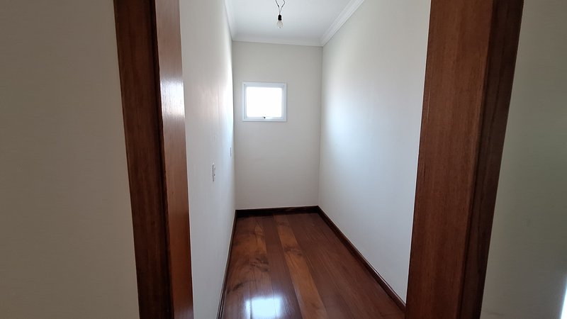 Casa à venda, 243m - 4 Dorm. 2 Suites - R$ 950.000 - Cond. Golden Park Residence - Sorocab Rua Maria Ignes Marins Daemon Sorocaba - 