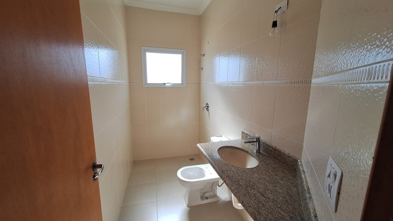 Casa à venda, 243m - 4 Dorm. 2 Suites - R$ 950.000 - Cond. Golden Park Residence - Sorocab Rua Maria Ignes Marins Daemon Sorocaba - 