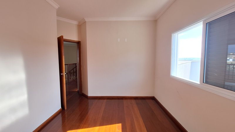 Casa à venda, 243m - 4 Dorm. 2 Suites - R$ 950.000 - Cond. Golden Park Residence - Sorocab Rua Maria Ignes Marins Daemon Sorocaba - 