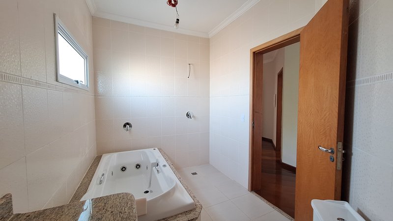 Casa à venda, 243m - 4 Dorm. 2 Suites - R$ 950.000 - Cond. Golden Park Residence - Sorocab Rua Maria Ignes Marins Daemon Sorocaba - 