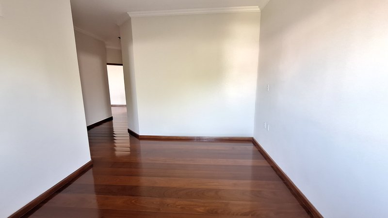 Casa à venda, 243m - 4 Dorm. 2 Suites - R$ 950.000 - Cond. Golden Park Residence - Sorocab Rua Maria Ignes Marins Daemon Sorocaba - 