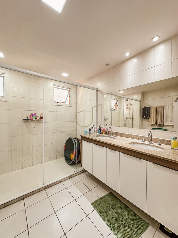 Apartamento com 3 Suítes no Grand Club Vila Ema Rua Francisco Ricci São José dos Campos - 