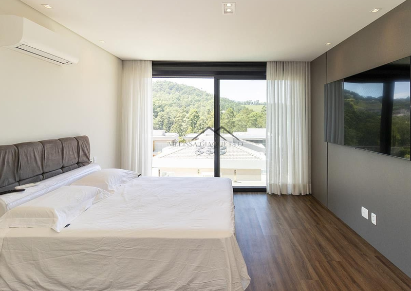 Tambor&eacute; 11 - Porteira Fechada Alameda Europa Santana de Parnaíba - 