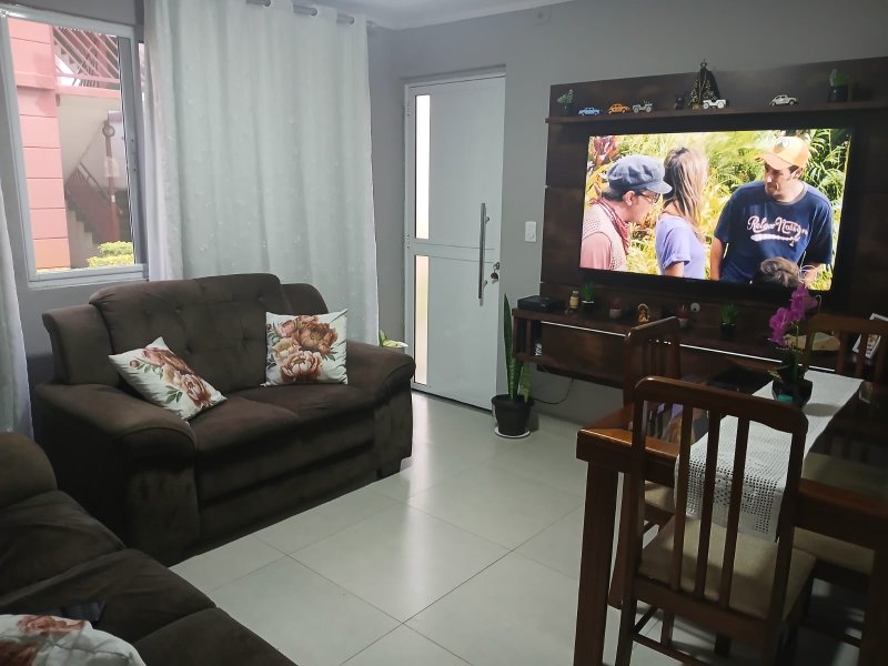 Apartamento 2 Dormitórios -  Conjunto do Bosque  Mogi das Cruzes - 