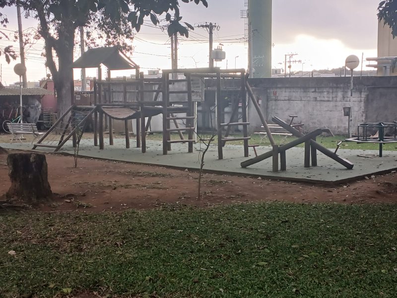 Apartamento 2 Dormitórios -  Conjunto do Bosque  Mogi das Cruzes - 