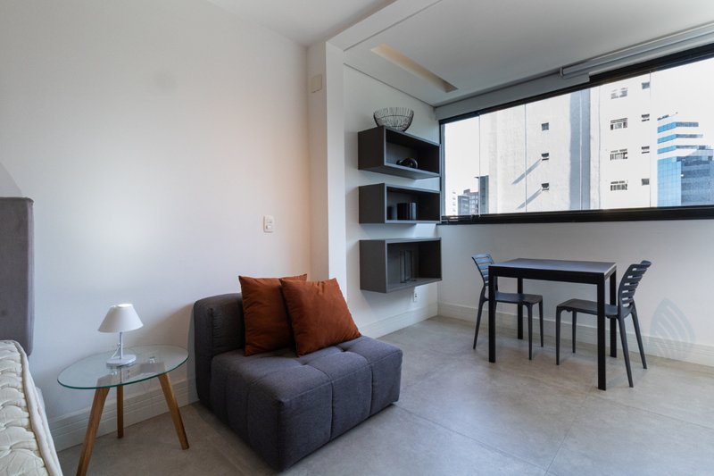 Apartamento Welconx Vista Livre Vila Olímpia 1 suíte Rua Gomes de Carvalho,  São Paulo - 