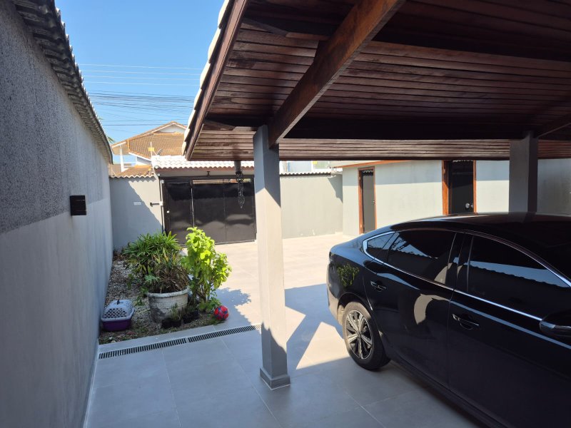 🏡 OPORTUNIDADE — Casa térrea a 200 m da praia  Caraguatatuba - 