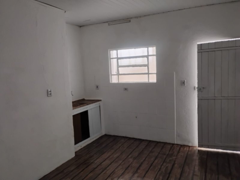Casa 1 dormitório - Vila Cecília  Mogi das Cruzes - 