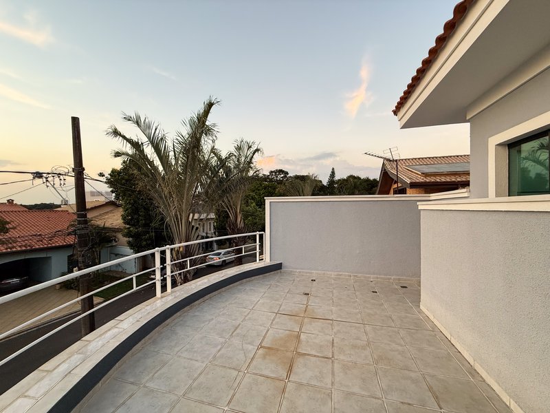 Casa à venda com 3 quartos, 243m2 - R$ 1.380.000 - Granja Olga II -Sorocaba/SP Rua Maria Cecília França Luz Sorocaba - 